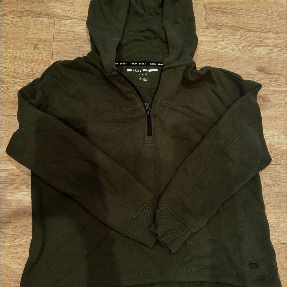 DKNY hoodie half zip in dark green size s/p but this is an oversized look